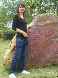 郑慧个人资料,才华横溢的艺术家，人生轨迹与艺术成就的完美融合